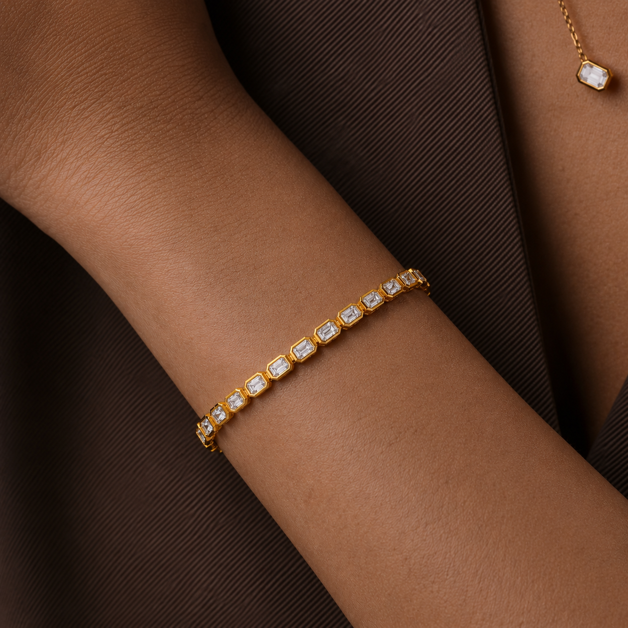 Lumina Emerald Bezel Diamond Bracelet
