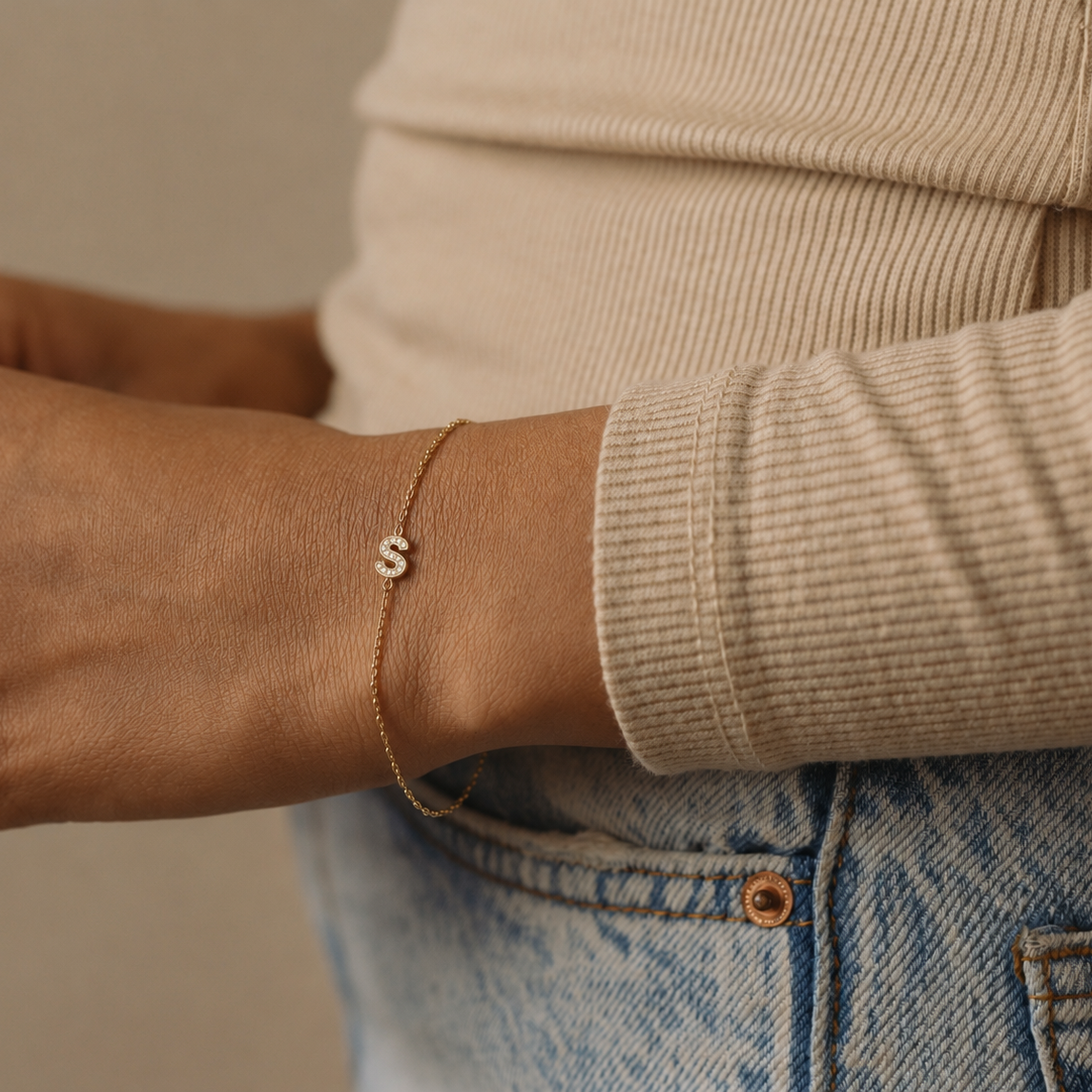 Initial Diamond Gold Bracelet -S- U
